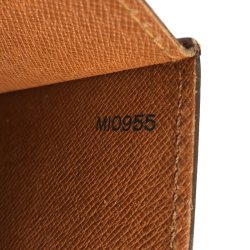 Louis Vuitton documents 