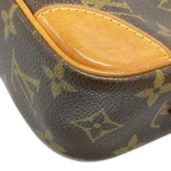 Louis Vuitton Trocadero 24