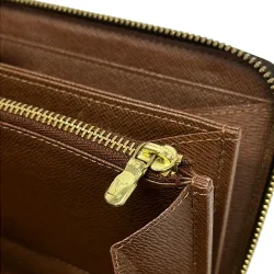 Louis Vuitton Zippy Wallet 