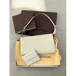 Louis Vuitton Epi Pochette 