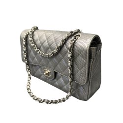Chanel medium flap 