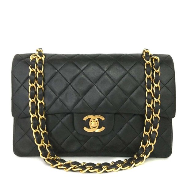Chanel classic flap bag 